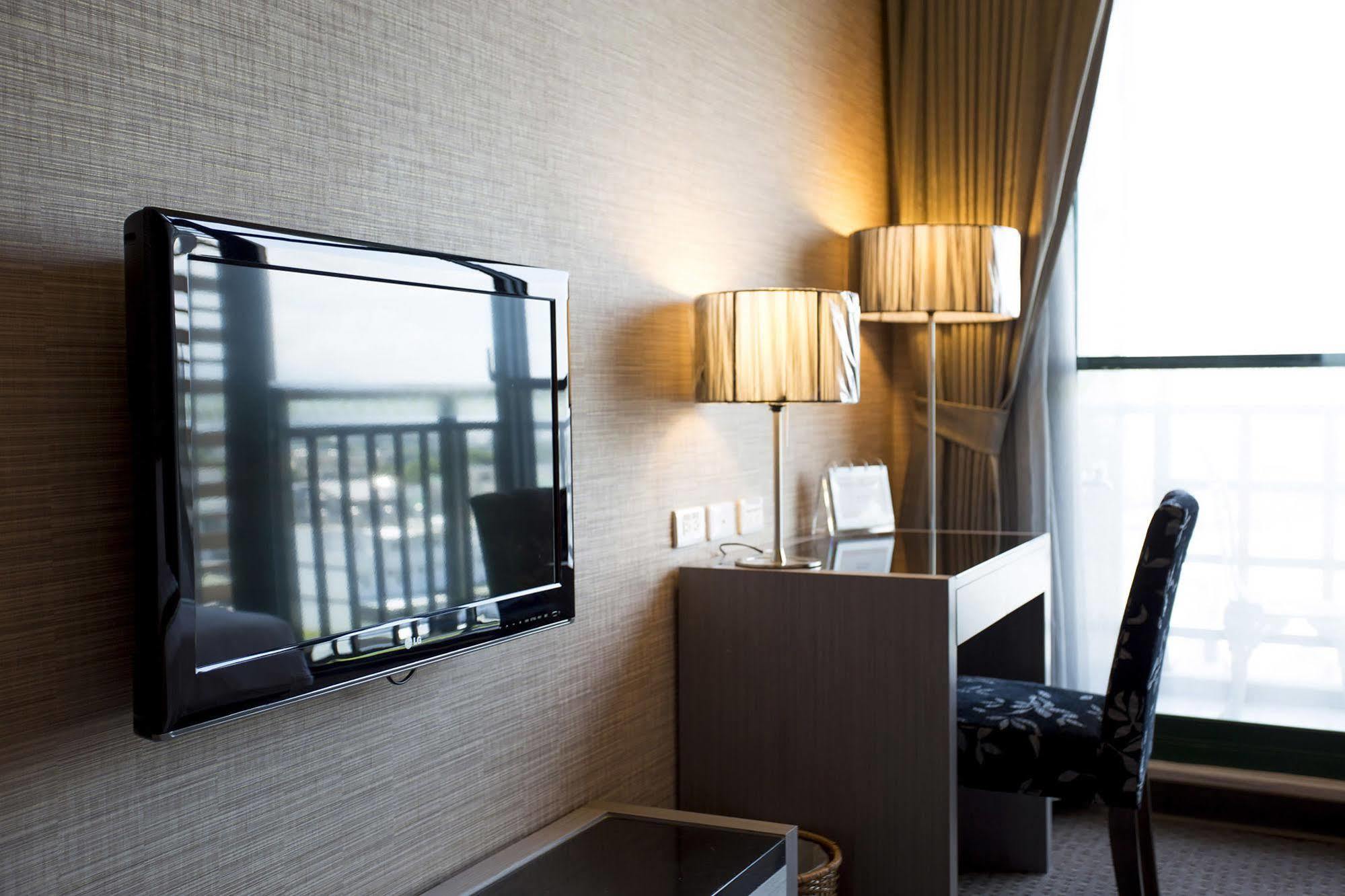 Naruwan Galaxy Hotel Taitung Екстериор снимка