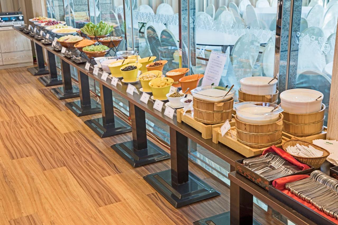 Naruwan Galaxy Hotel Taitung Екстериор снимка