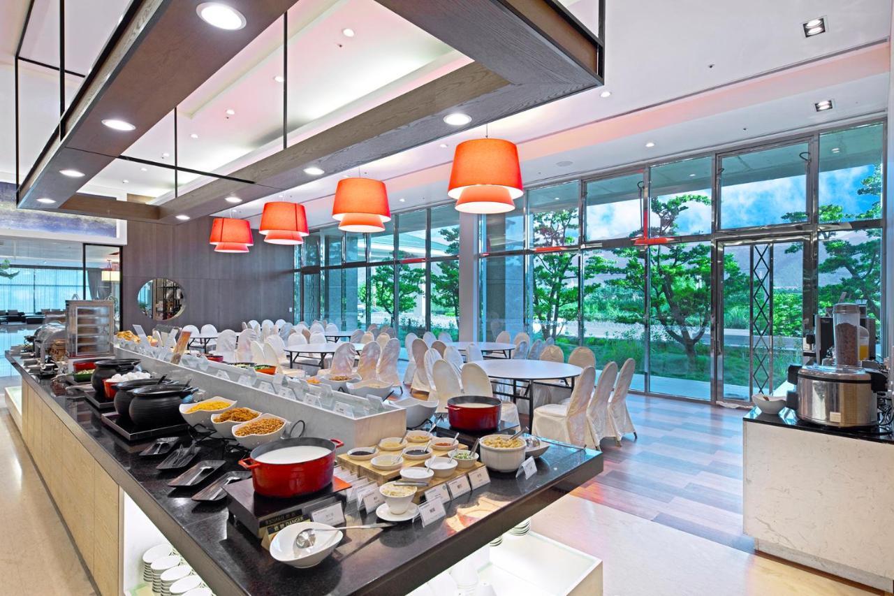 Naruwan Galaxy Hotel Taitung Екстериор снимка