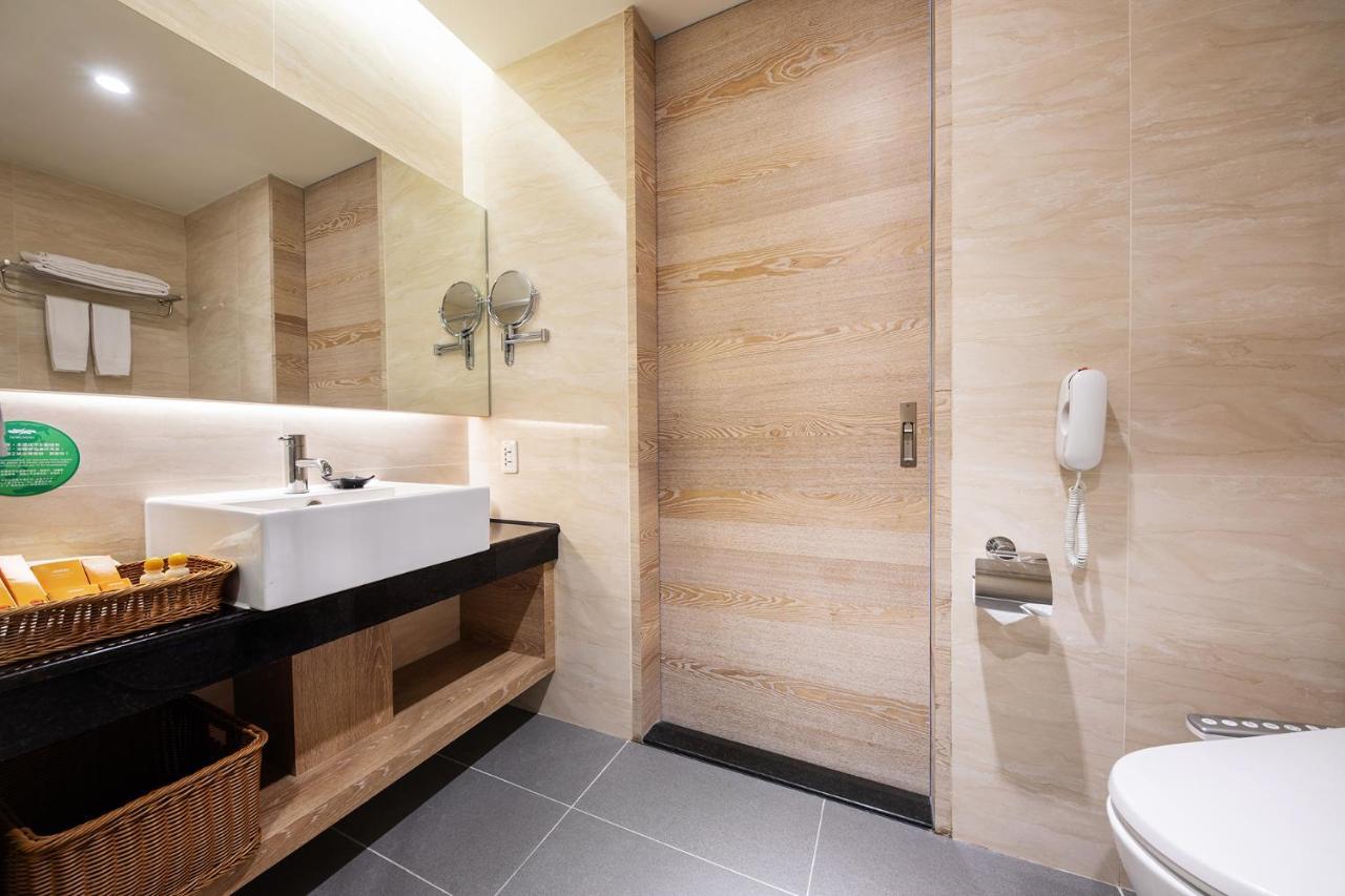 Naruwan Galaxy Hotel Taitung Екстериор снимка